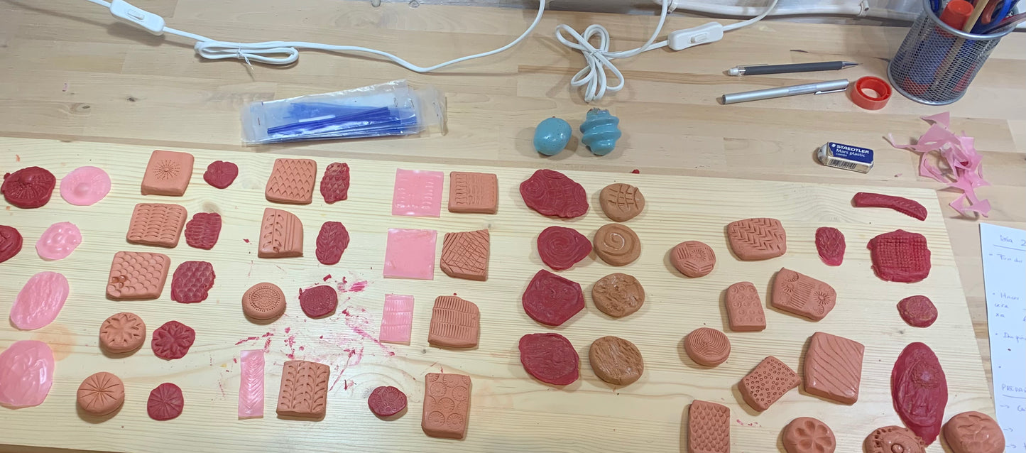 MODELADO EN CERA ROJA